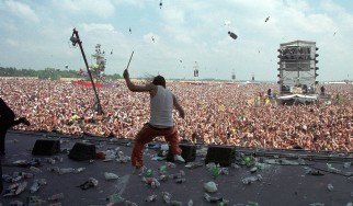 Ντοκιμαντέρ για το περιβόητο Woodstock του '99 (trailer)