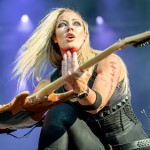 Αποχώρησε από το σχήμα του Alice Cooper η Nita Strauss