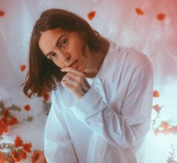 H Emma Ruth Rundle επιστρέφει με νέο δίσκο