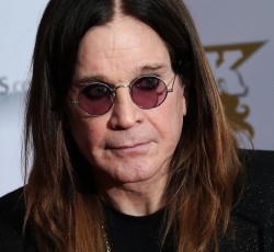 Σε χειρουργείο που «θα καθορίσει την υπόλοιπη ζωή του» θα υποβληθεί ο Ozzy 