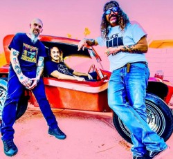 «Ένα εκατομμύριο μπύρες» από τους Stöner 