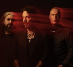 Πρώτο δείγμα από τη δισκογραφική επιστροφή των Winery Dogs