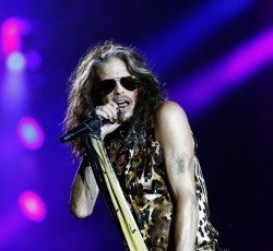 Σε πρόγραμμα απεξάρτησης o Steven Tyler 