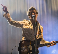 Οι Arctic Monkeys αποκάλυψαν νέο κομμάτι σε συναυλία τους 