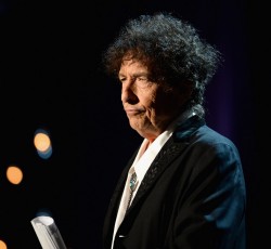 Οπαδός των Nick Cave, Wu-Tang Clan, Eminem και Royal Blood o Bob Dylan 