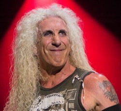 Snider, Portnoy, Ojeda και Sarzo διασκευάζουν Mountain