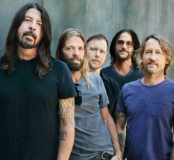 Οι Foo Fighters ακύρωσαν όλες τις προγραμματισμένες συναυλίες τους 