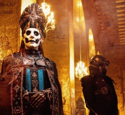 Επί σκηνής πρεμιέρα νέου τραγουδιού από τους Ghost 