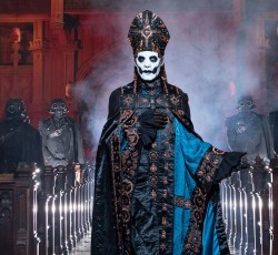 Νέα εκδοχή του "Marry On A Cross" αποκάλυψαν οι Ghost 