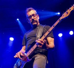 Με καρκίνο διαγνώσθηκε ο Greg Norton των Husker Du 