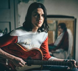 James Bay και Jonathan Jeremiah μαζί με Robbie Williams στο Rockwave Festival 2023