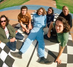 Πληροφορίες για το πρώτο διπλό άλμπουμ των King Gizzard And The Lizard Wizzard 