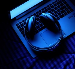 Πώς το διαδίκτυο άλλαξε τη μουσική όπως τη γνωρίζαμε 