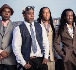 Remake του "Cult Of Personality" με τον Steve Vai από τους Living Colour