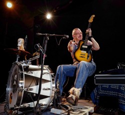 Οι Dr. Albert Flipout’s Οne Can Band ανοίγουν την συναυλία του Fantastic Negrito 