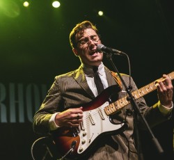 Ο Nick Waterhouse επιστρέφει στην χώρα μας για δύο εμφανίσεις 