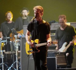 Οι Pearl Jam διασκεύασαν Foo Fighters στη μνήμη του Taylor Hawkins