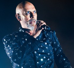 Σε δομή αποκατάστασης ο Peter Murphy με τους Bauhaus να ακυρώνουν την περιοδεία τους 