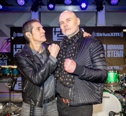 Jane's Addiction και Smashing Pumpkins παίζουν μαζί το "Jane Says" 