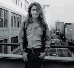 Απεβίωσε ο αυθεντικός ντράμερ των Wipers, Sam Henry 