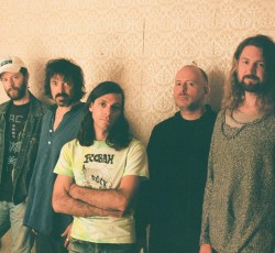 Δύο νέα τραγούδια κυκλοφόρησαν οι The War On Drugs 