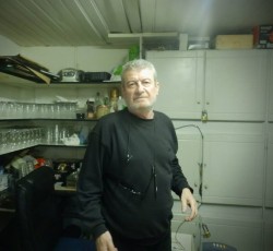 Απεβίωσε ο Βαγγέλης Δερλής από το Κύτταρο 