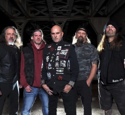 Οι Vio-lence αποκαλύπτουν το ομότιτλο κομμάτι από το "Let The World Burn" 