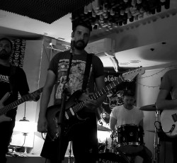 Νέο τραγούδι και video από τους Zero Chance Of Rain 