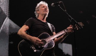 Νέα εκδοχή του "Comfortably Numb" αποκάλυψε ο Roger Waters