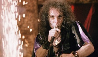 "Holy Diver" και "Don't Talk To Strangers" προορίζονταν για τους Black Sabbath