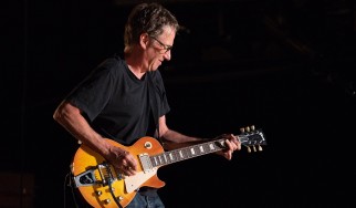 Ο κιθαρίστας των Pearl Jam δεν θεωρεί πως το grunge σκότωσε το heavy metal