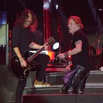 Guns N' Roses και Dave Grohl παίζουν μαζί το "Paradise City"