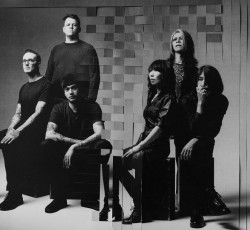 Συνεργατικό άλμπουμ από Boris και Uniform 