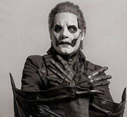 Οι Ghost διασκευάζουν Iron Maiden