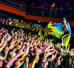 Gogol Bordelo, Jello Biafra , μέλη των Fugazi, Green Day και Agnostic Front συνεργάζονται σε νέο single 