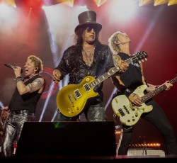 Ακούστε το νέο single των Guns N' Roses