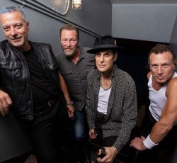 Οι Porno For Pyros ρίχνουν αυλαία με το "Fingernail" 