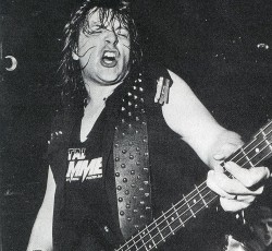 Πέθανε ο Algy Ward των Tank 