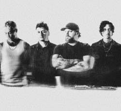 Ακυρώνεται η εμφάνιση των Asking Alexandria στο Rockwave Festival