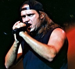 Όταν ο Blaze Bayley τραγούδησε με τον Bruce Dickinson και τους Iron Maiden