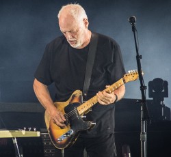 Νέο δίσκο θα κυκλοφορήσει το 2024 ο David Gilmour 