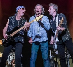 Το πρόγραμμα της δεύτερης ημέρας του Rockwave Festival