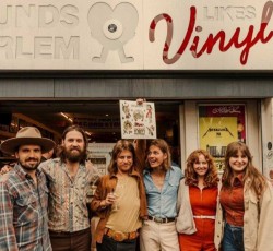 Από το στούντιο σε δισκοπωλείο σε τρεις ώρες