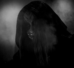 Δίσκος διασκευών από τους Dimmu Borgir 