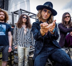 Νέο δίσκο ανακοίνωσαν οι Dirty Honey 