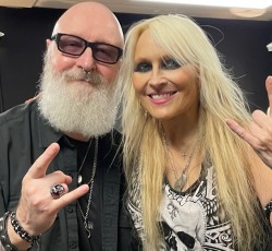 Video clip για το ντουέτο Doro και Rob Halford στο "Total Eclipse Of The Heart"