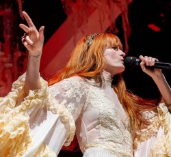 Florence And The Machine διασκευάζουν No Doubt 