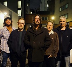 Διαβάστε την κριτική για το νέο άλμπουμ των Foo Fighters