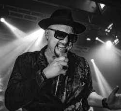 Ο Geoff Tate μαζί με τους Paradise Lost στο Chania Rock Festival 2023 