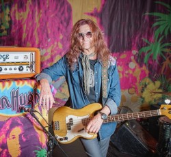 Ο Glenn Hughes γιορτάζει τα 50 χρόνια του "Burn" στην Ελλάδα 